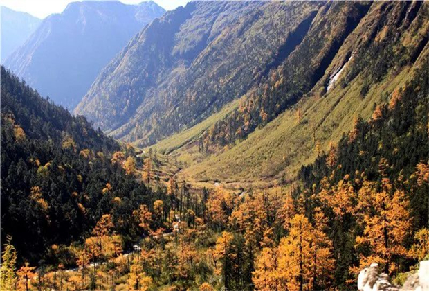 怒江定制旅游：來(lái)福貢，一起用腳步丈量山川，享受美好